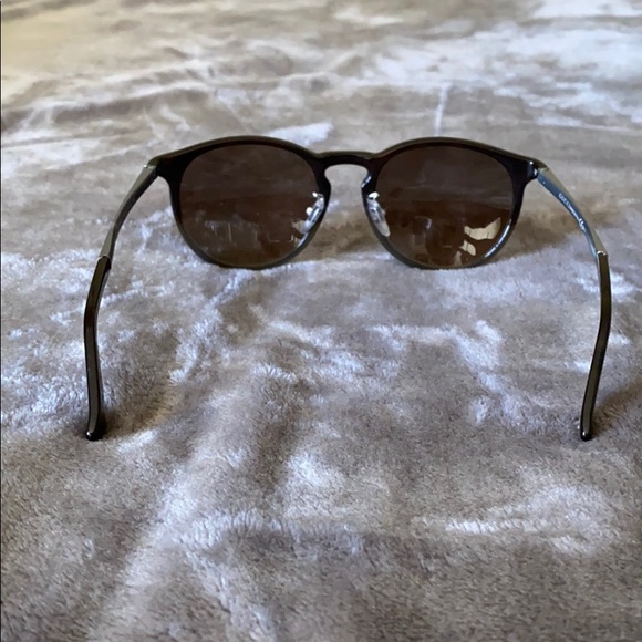 Gucci • Unisex Round Sunglasses - Picture 5 of 8